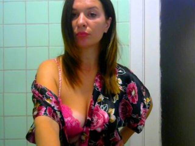 Capturas de tela de transmissão emillly