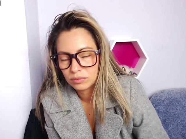 Capturas de tela de transmissão emilly-h