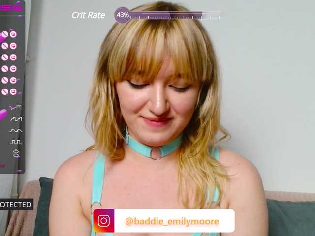 Capturas de tela de transmissão emilymoore_