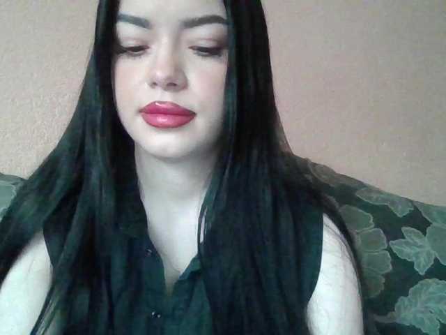 Capturas de tela de transmissão Emily-64