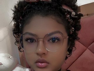 Chat de vídeo erótico emily-carzon