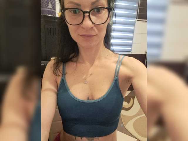 Fotos Emily201990 #lovense #skinny #natural #minion