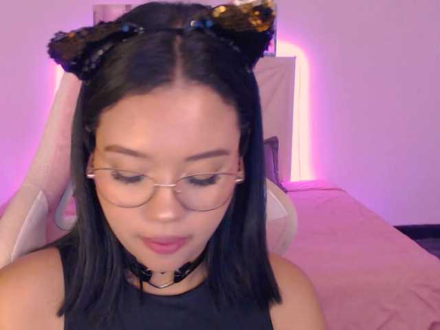 Capturas de tela de transmissão EmilyBloop
