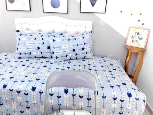 Capturas de tela de transmissão EmilyHot