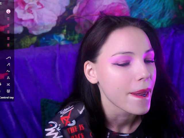 Capturas de tela de transmissão EmilyLuxxxury