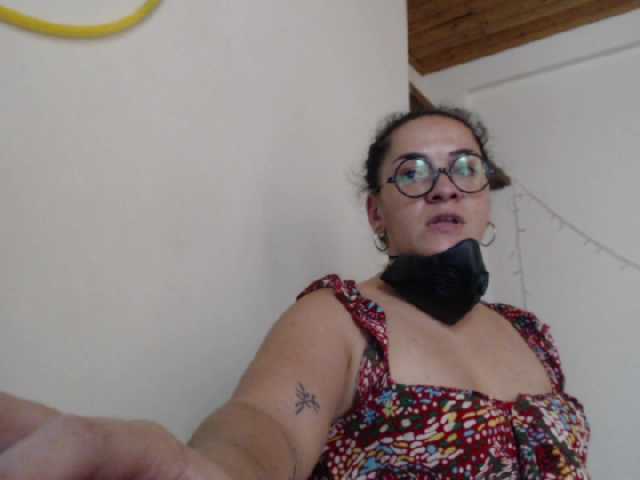 Capturas de tela de transmissão EmmaCharlotte
