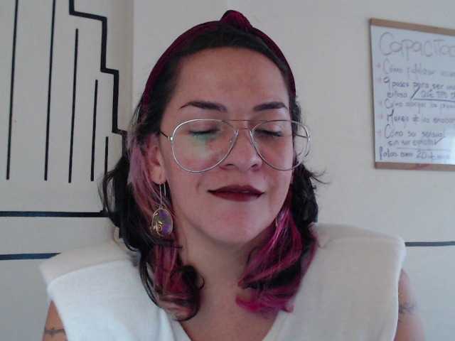 Capturas de tela de transmissão EmmaCharlotte