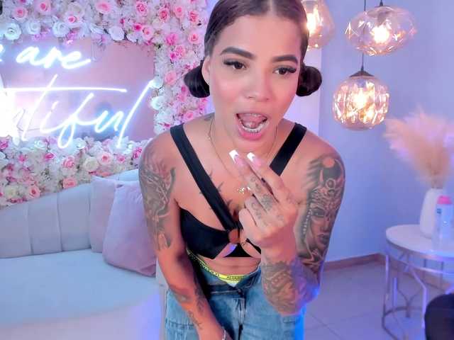 Capturas de tela de transmissão EmmaRussellx