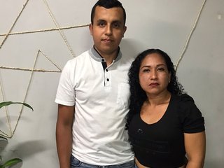 Chat de vídeo erótico EMYLY-LIAM