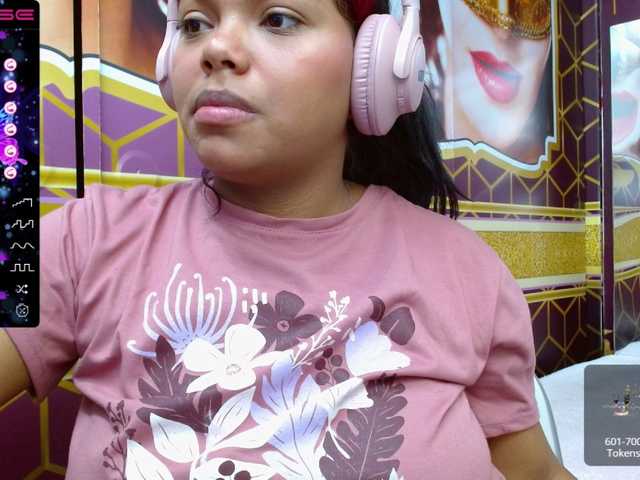 Capturas de tela de transmissão EvelynCastro
