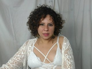 Fotos evelyne-curls #showtits25tokens #showpussy30tokens#showfeet5tokens#opencamera30tokens5min
