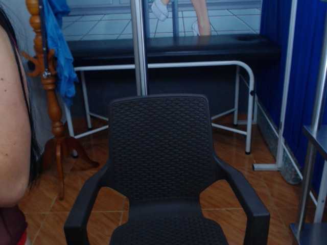 Capturas de tela de transmissão evelynSmall7