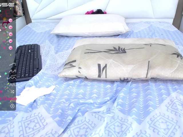 Capturas de tela de transmissão eymy-hadid