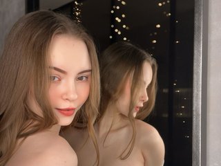 Chat de vídeo erótico Fl0wersLover