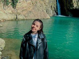 Chat de vídeo erótico Flora-69