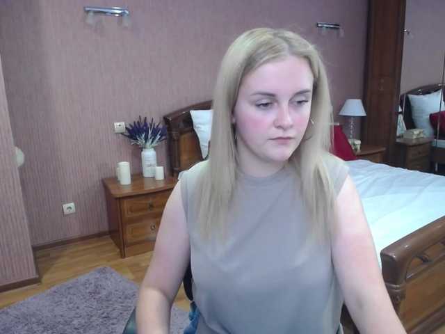 Fotos FlutteringGaz Hello guys! Thats my first day and i m stil little shy! Lets get know each other better and have nice time together) I would like to feel comfy with you) Pvt and Grp On!!!