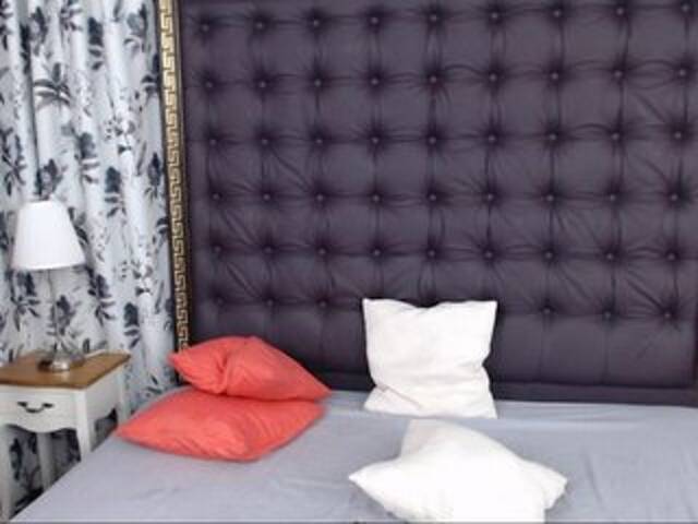 Capturas de tela de transmissão FoxyArielle