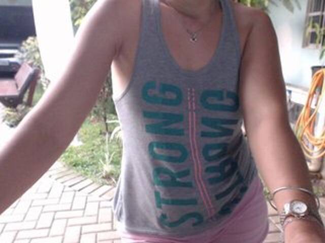 Capturas de tela de transmissão GabiBrasil