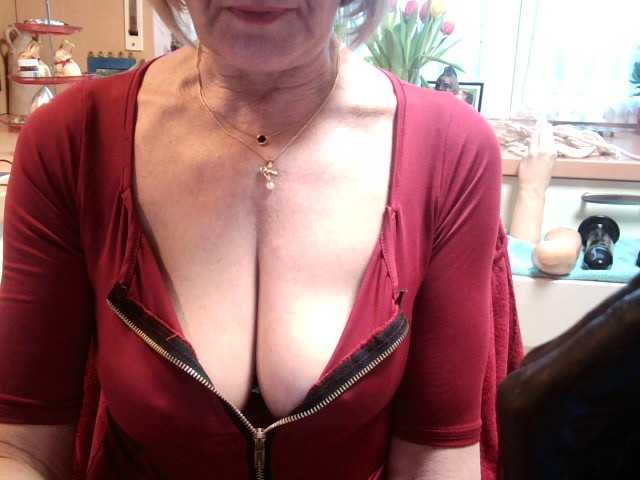 Capturas de tela de transmissão Granny1