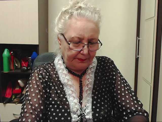 Capturas de tela de transmissão GrannyWants