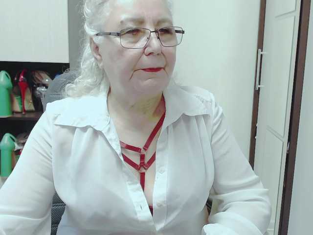 Capturas de tela de transmissão GrannyWants