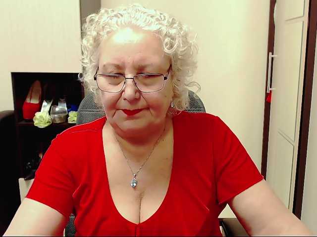 Capturas de tela de transmissão GrannyWants