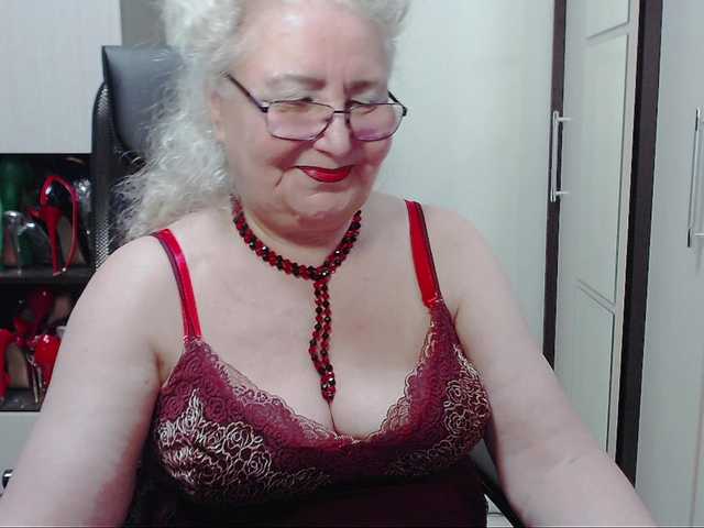 Capturas de tela de transmissão GrannyWants