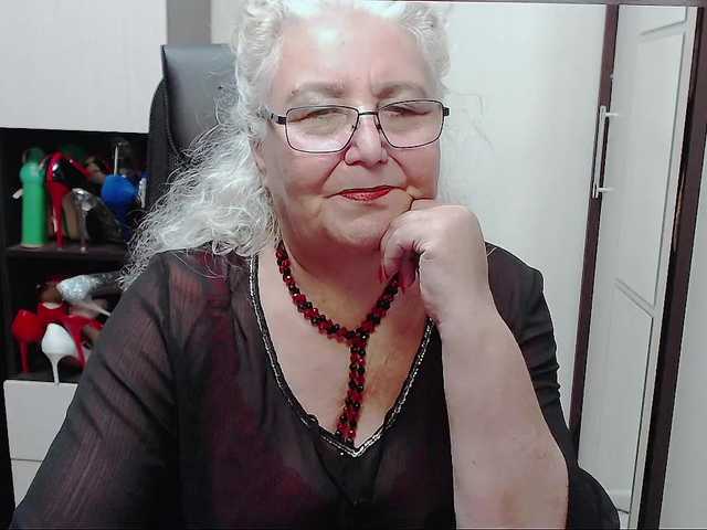 Capturas de tela de transmissão GrannyWants