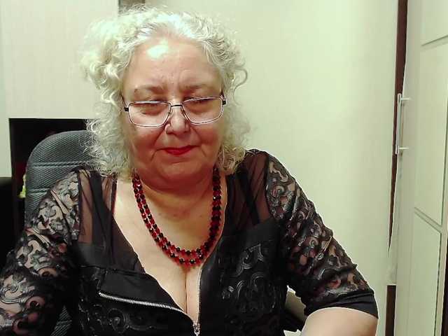 Capturas de tela de transmissão GrannyWants