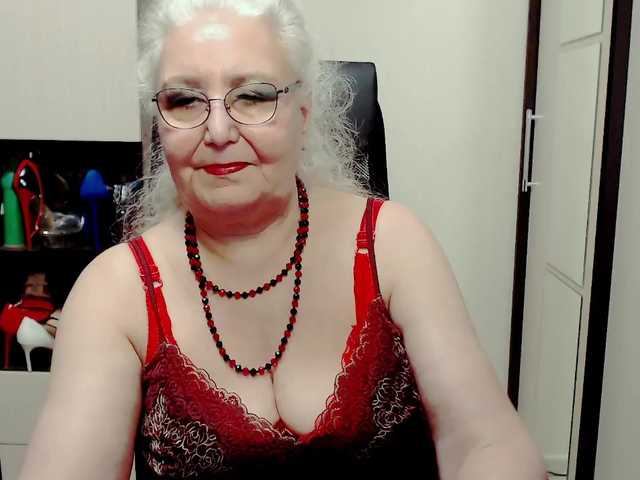Capturas de tela de transmissão GrannyWants