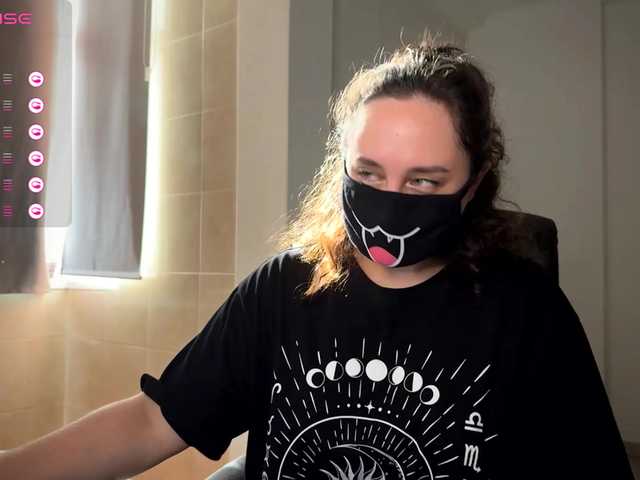 Capturas de tela de transmissão GummyPeach