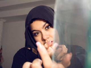 Chat de vídeo erótico halimabashar