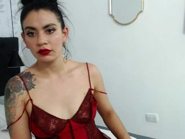 Fotos HelenaSaphire Hey guys I am feeling some naughty to day and I want to taste you 247