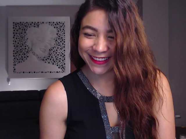 Capturas de tela de transmissão HilaryTurner