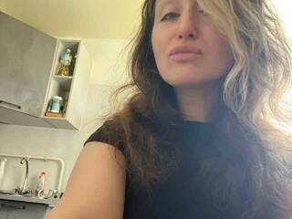 Chat de vídeo erótico Hitraya31