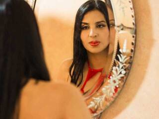 Chat de vídeo erótico holly-marlow