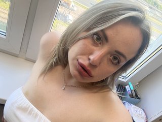 Chat de vídeo erótico HollyDoll