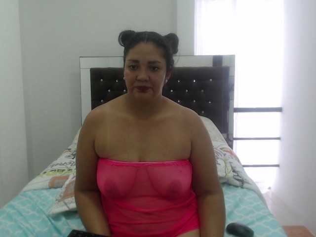 Fotos Honey-Girl-km Hey guys ask me for my hot pictures at goal i play with my wet pussy #latin #dildo #bigtits #deliciuspussy