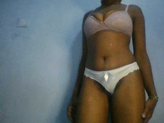 Capturas de tela de transmissão Hornygal2