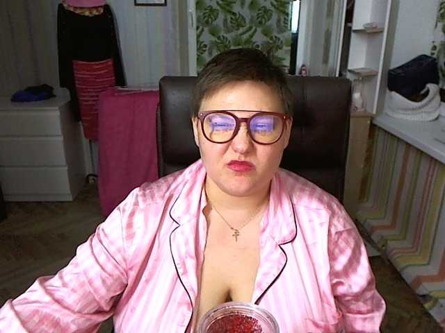 Capturas de tela de transmissão HotAlexa
