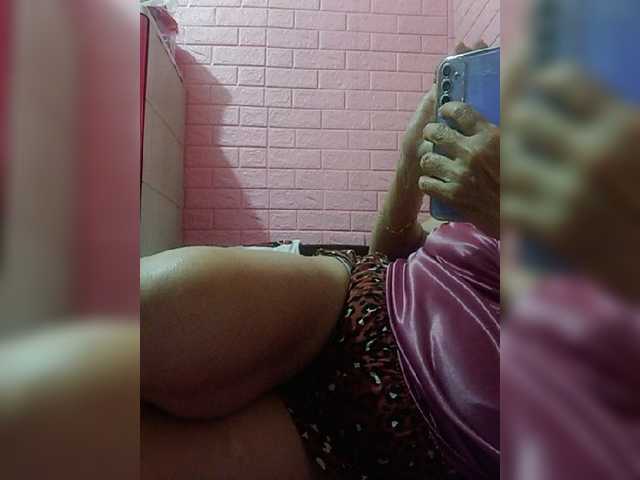 Capturas de tela de transmissão hotgrannyxx