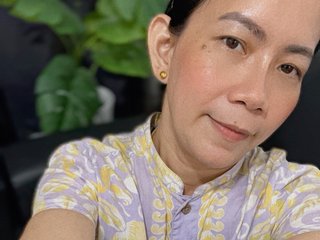 Chat de vídeo erótico HotMommaMenu