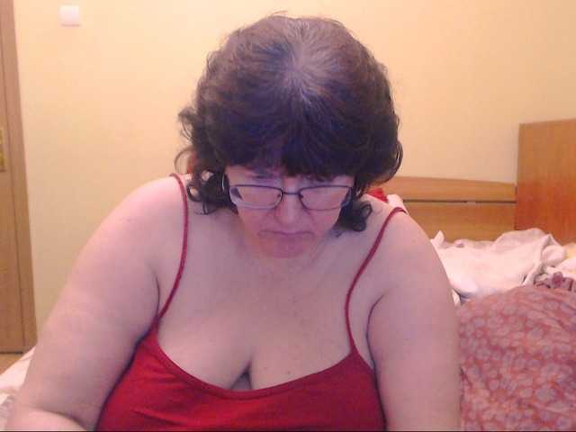 Capturas de tela de transmissão HugeTitsXXX