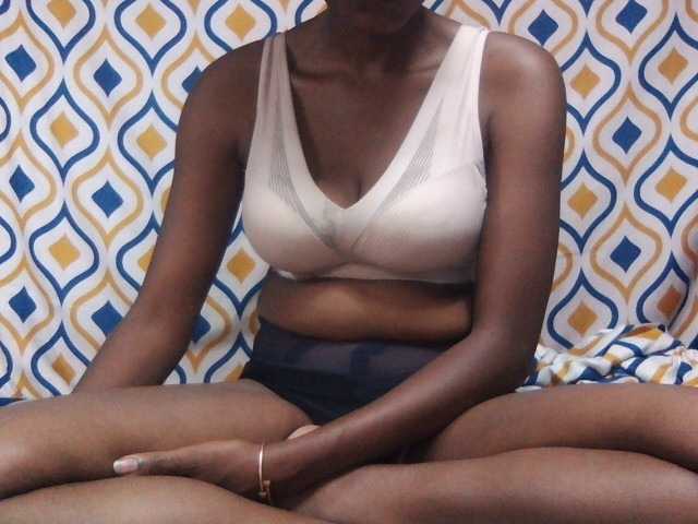 Capturas de tela de transmissão sexy-frayah