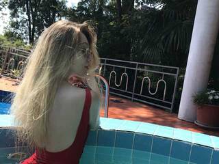 Chat de vídeo erótico IamHELGA