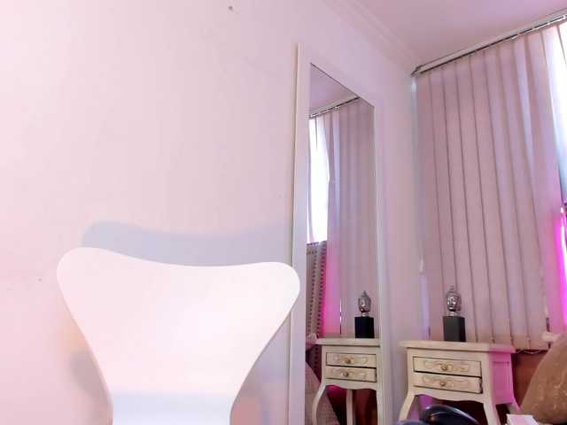 Capturas de tela de transmissão IvannaWest