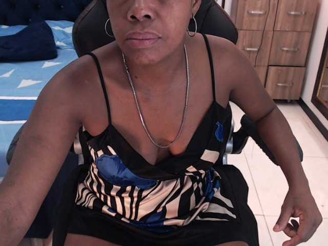 Capturas de tela de transmissão JackyHotBlack