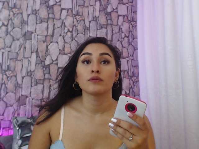 Capturas de tela de transmissão LauraTovar