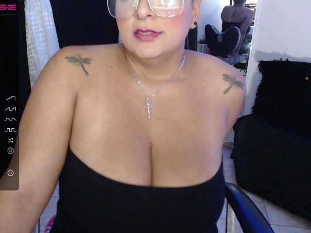 Capturas de tela de transmissão jenn-sexy
