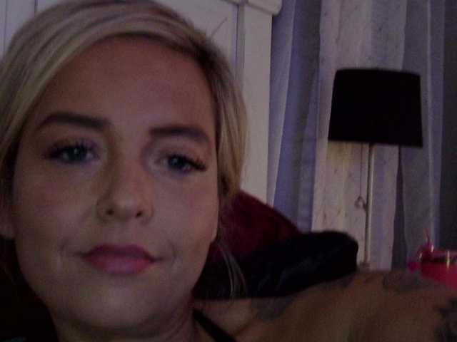 Capturas de tela de transmissão JennaLynn